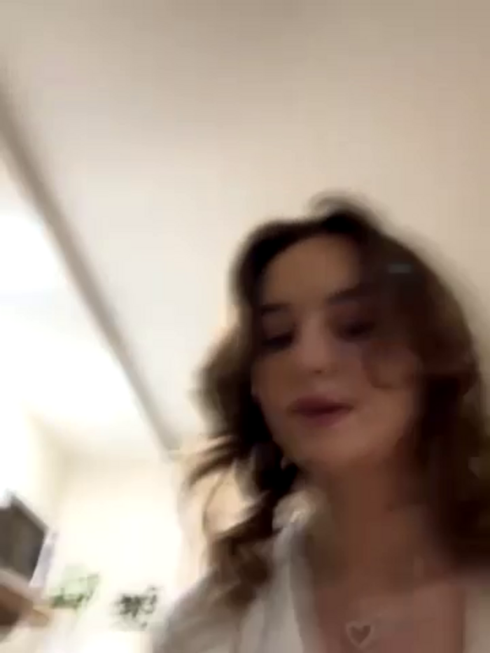 -AngelAri-