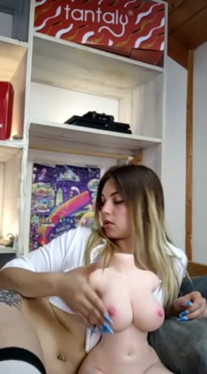 Elnonoykeila77