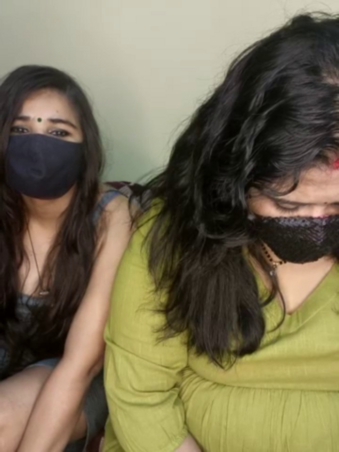 Indian_hotmilfs