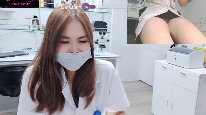 NaughtyGirl_Lab