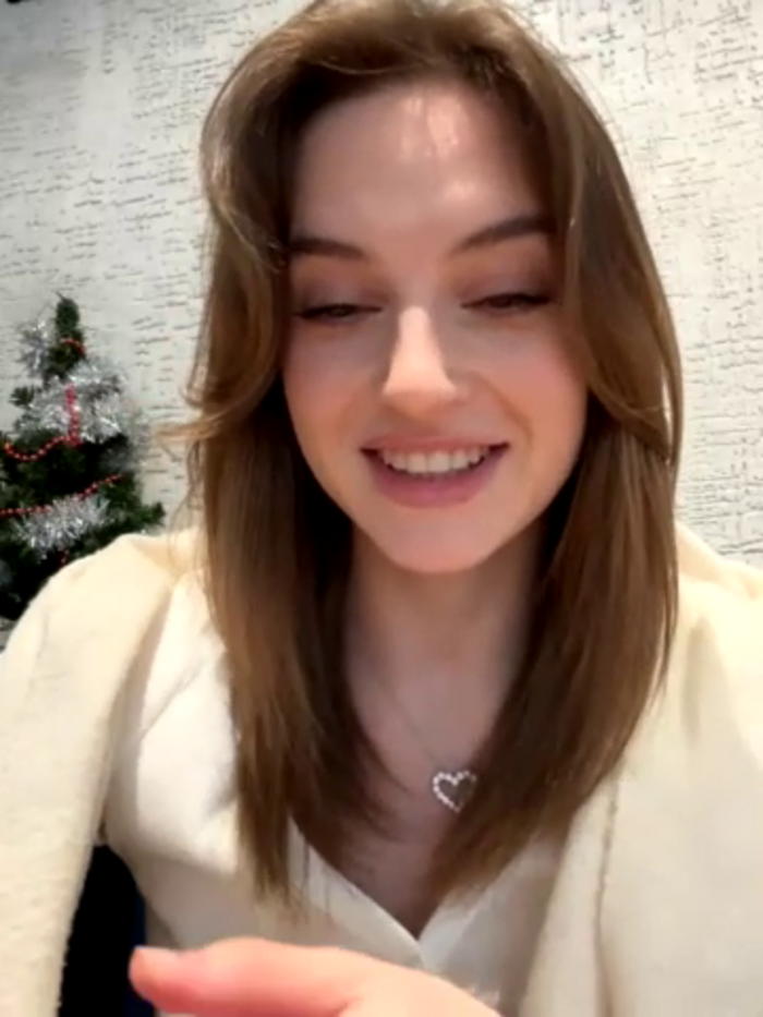 -AngelAri-