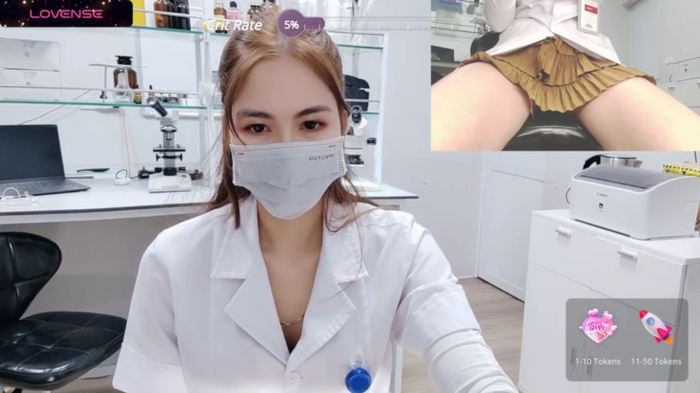 NaughtyGirl_Lab