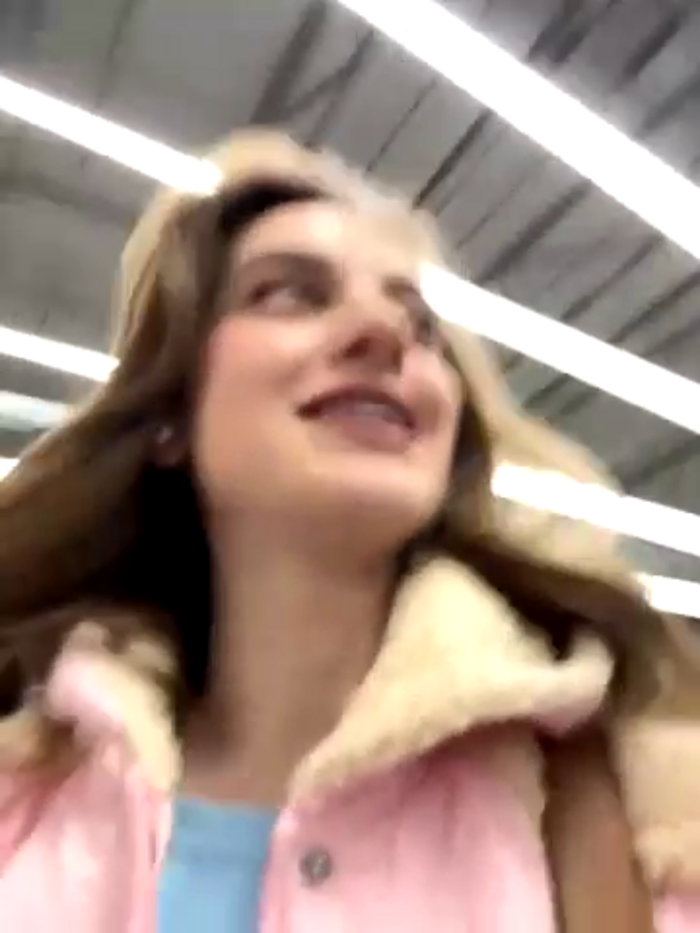 -AngelAri-