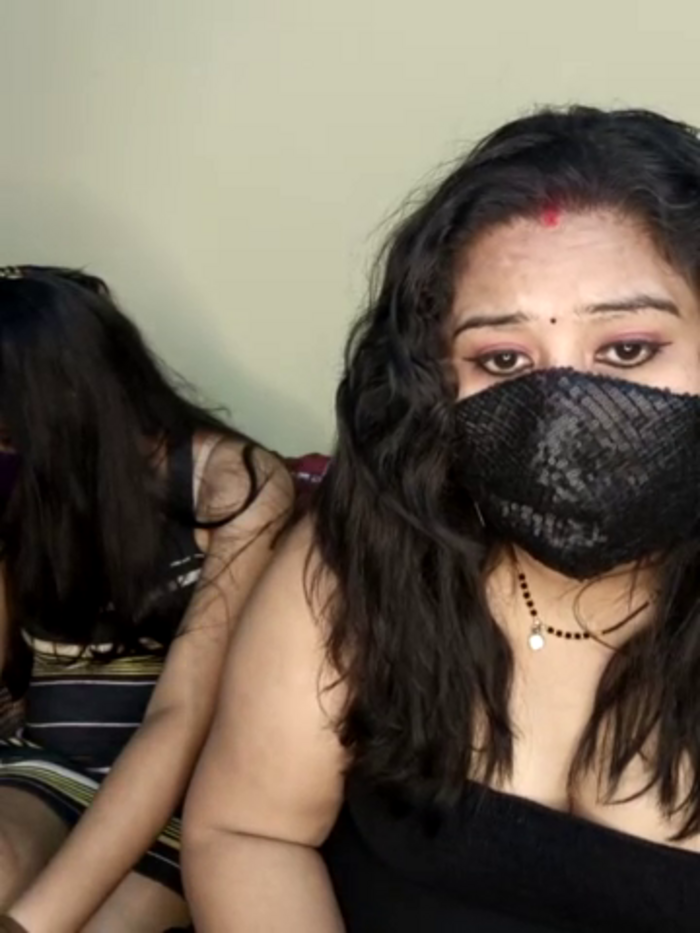 Indian_hotmilfs