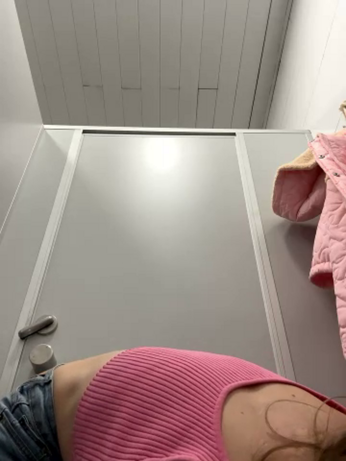 -AngelAri-