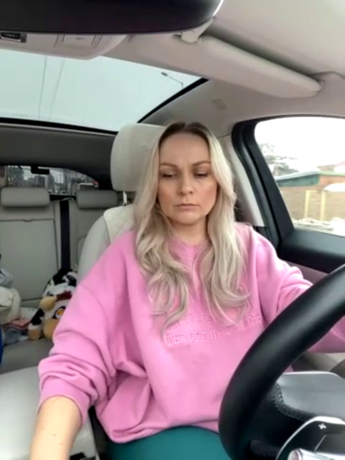 Bondgirl_013