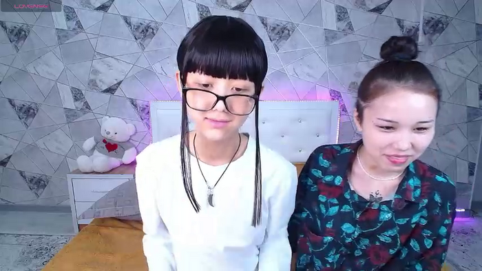 Little_yena