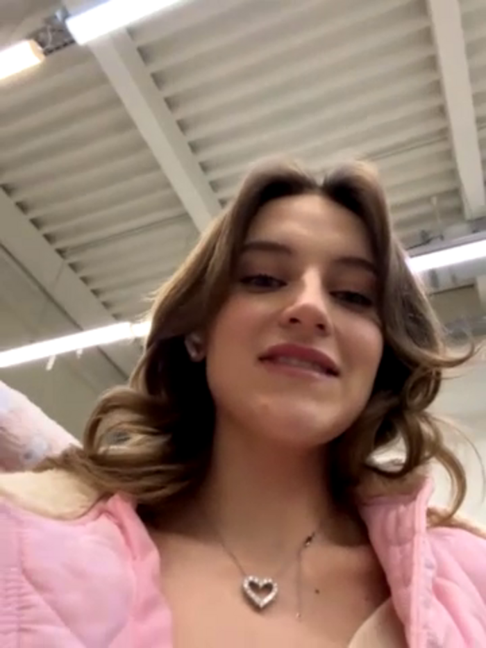 -AngelAri-