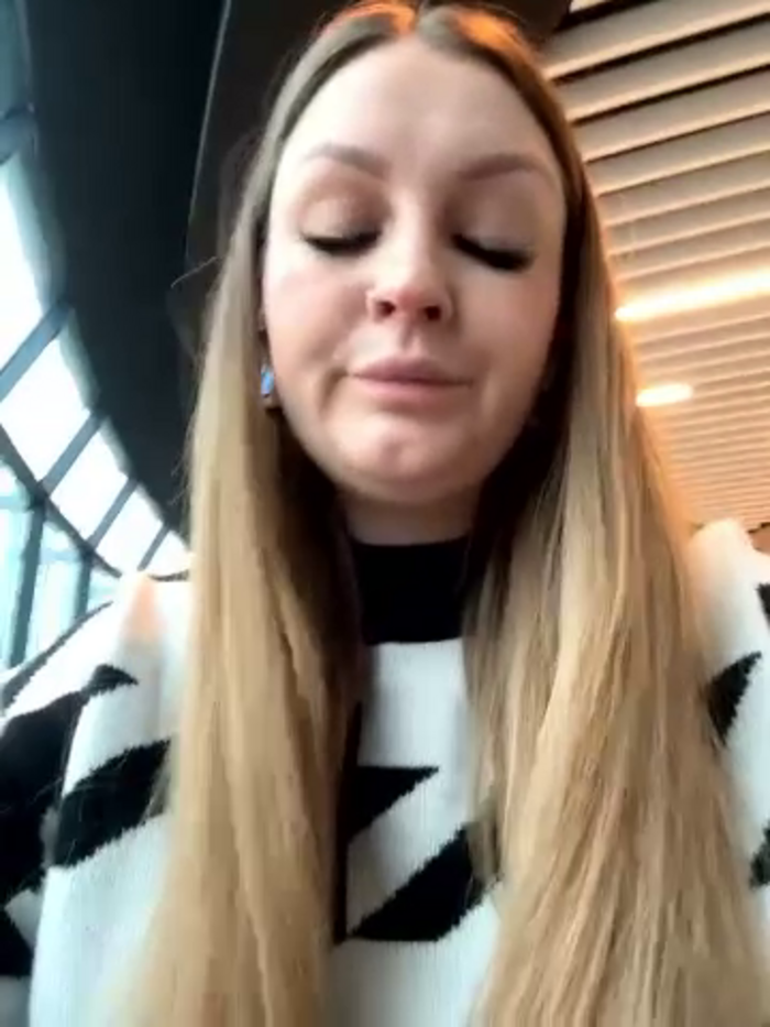 Teya_moon_