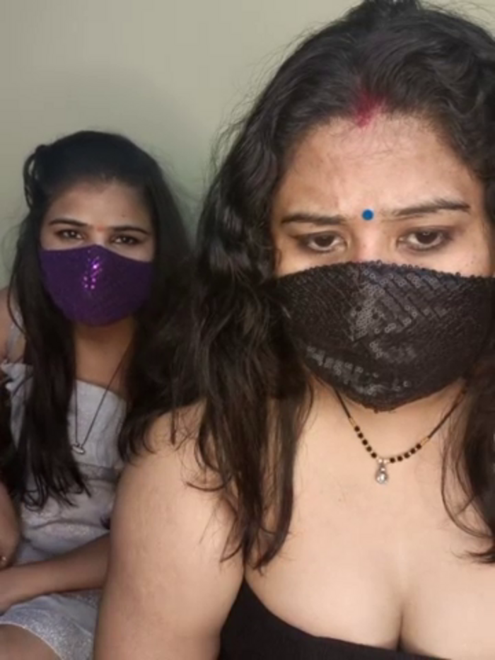 Indian_hotmilfs
