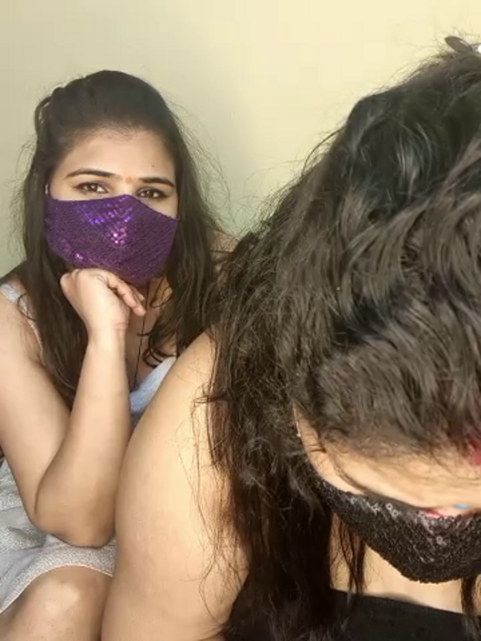 Indian_hotmilfs
