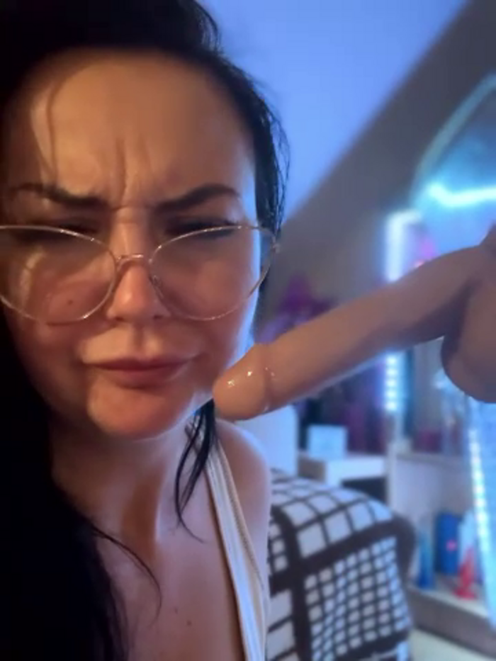 Young_hot_mom