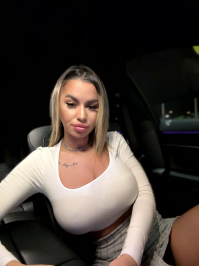 KirstieVegas