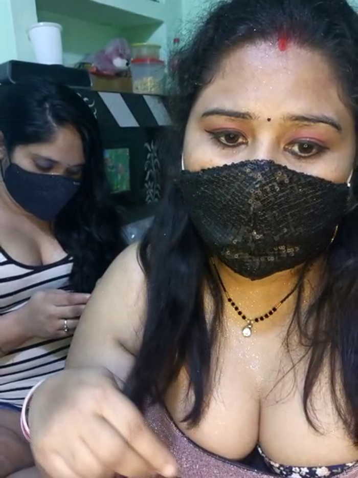 Indian_hotmilfs