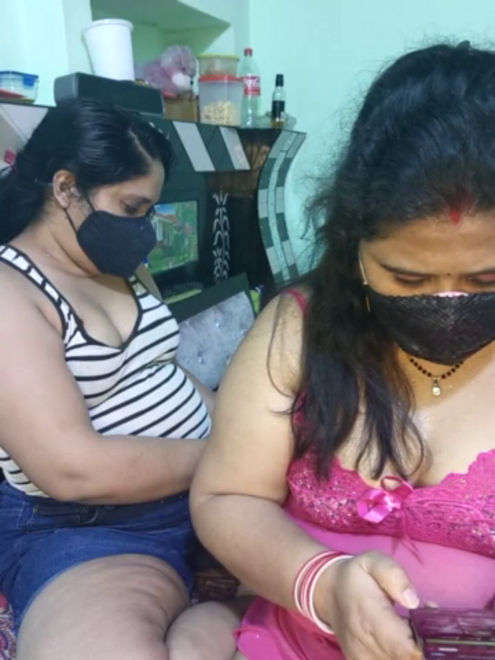 Indian_hotmilfs