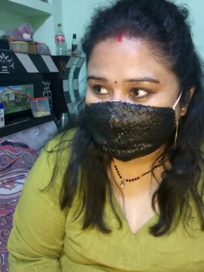 Indian_hotmilfs