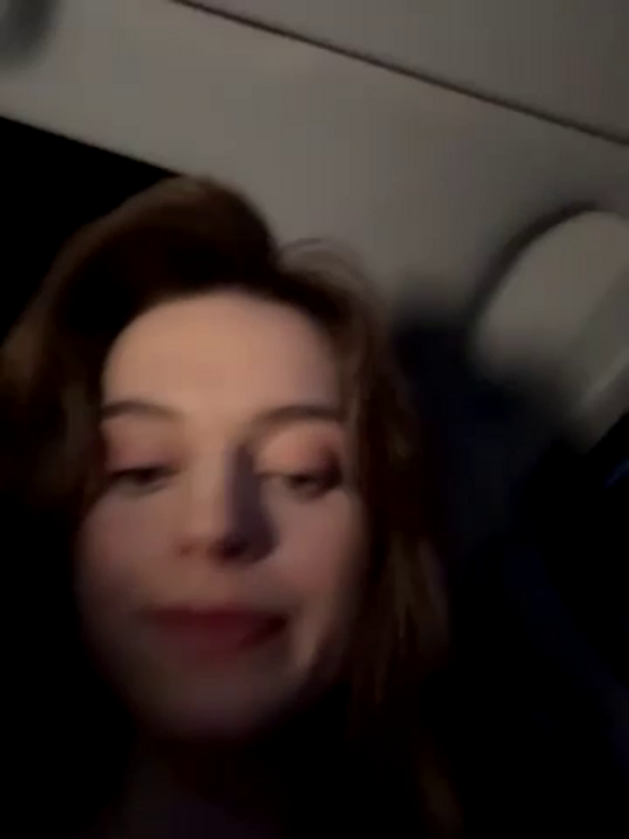 -AngelAri-