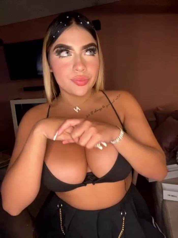 MiaWhitePink_