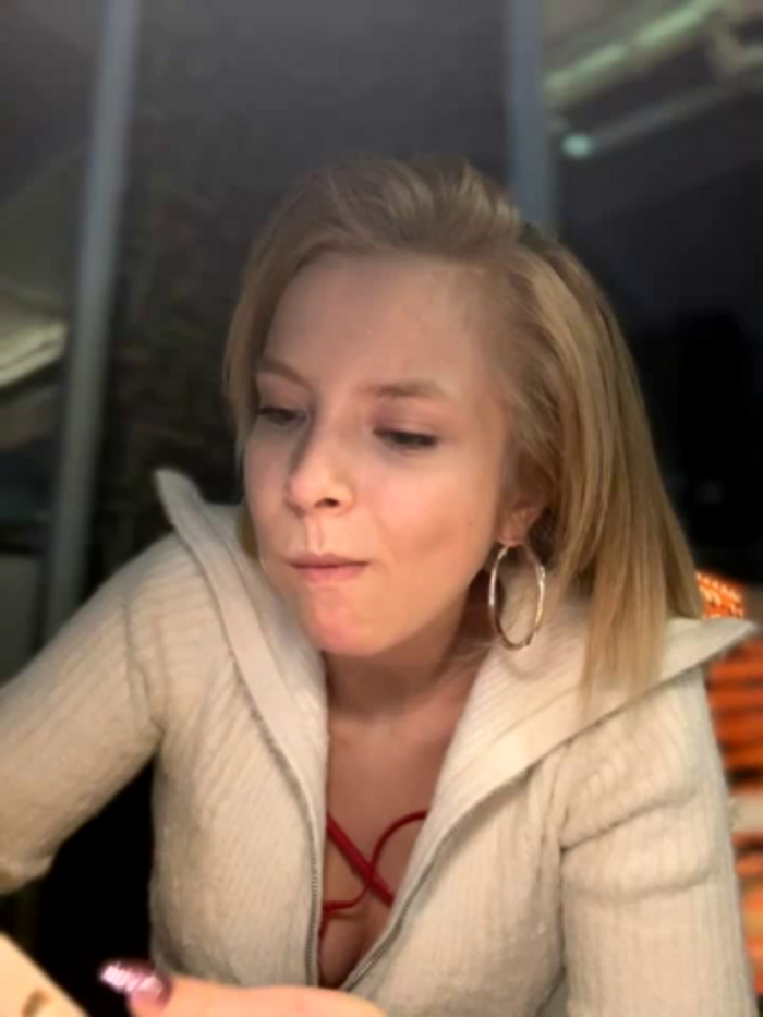 AnastasiaAniess