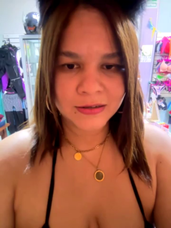 BUSTY-STORE-LAROSALIA1XXX