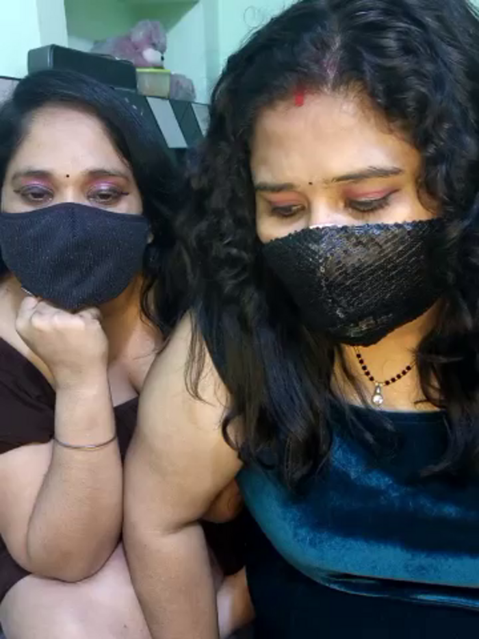 Indian_hotmilfs