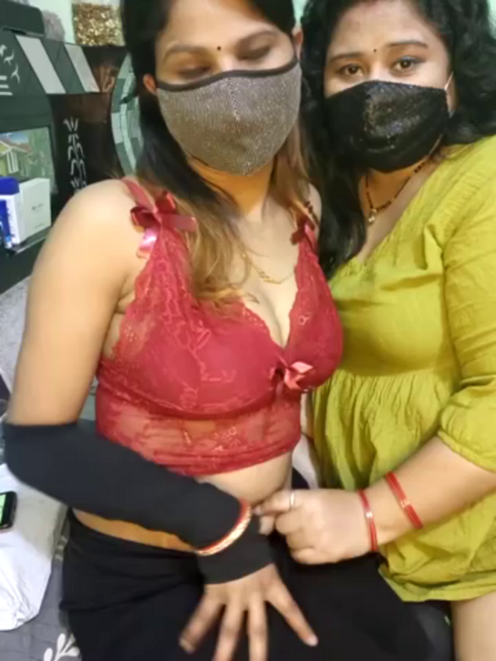 Indian_hotmilfs