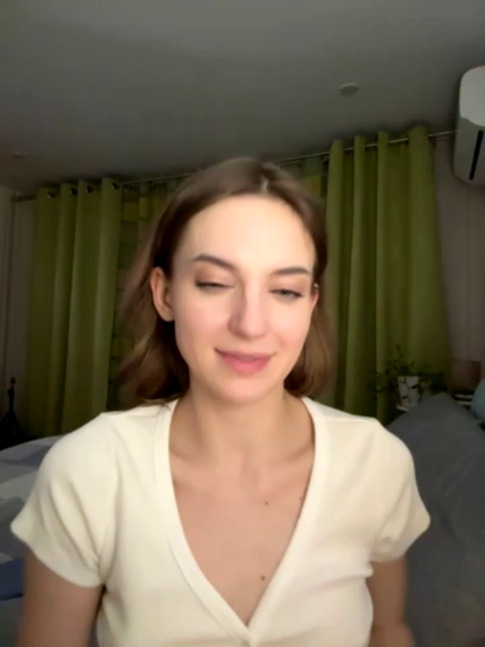 -AngelAri-