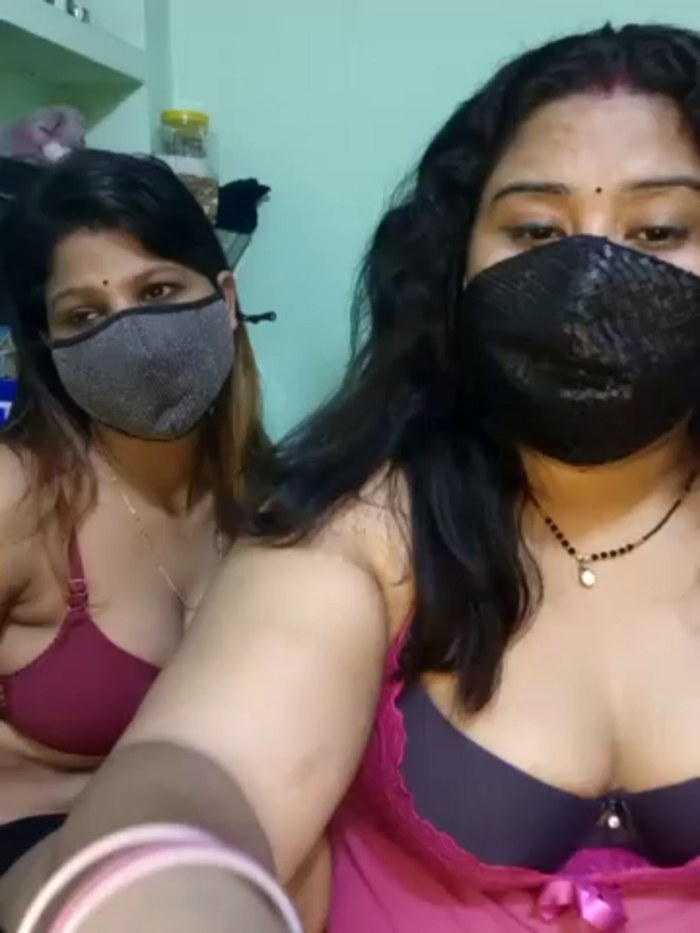 Indian_hotmilfs