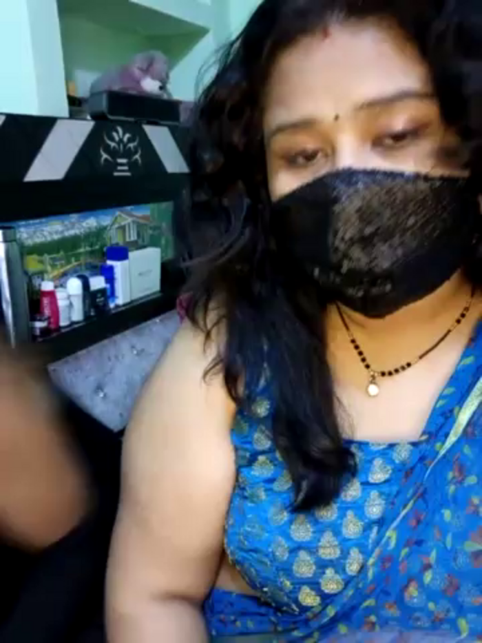 Indian_hotmilfs