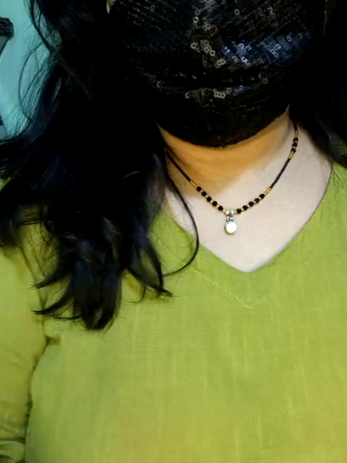 Indian_hotmilfs