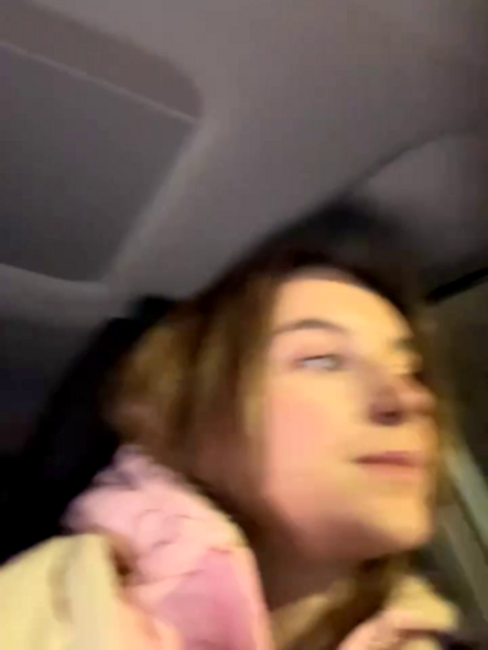 -AngelAri-