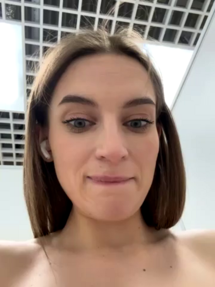 -AngelAri-