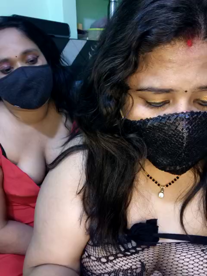Indian_hotmilfs