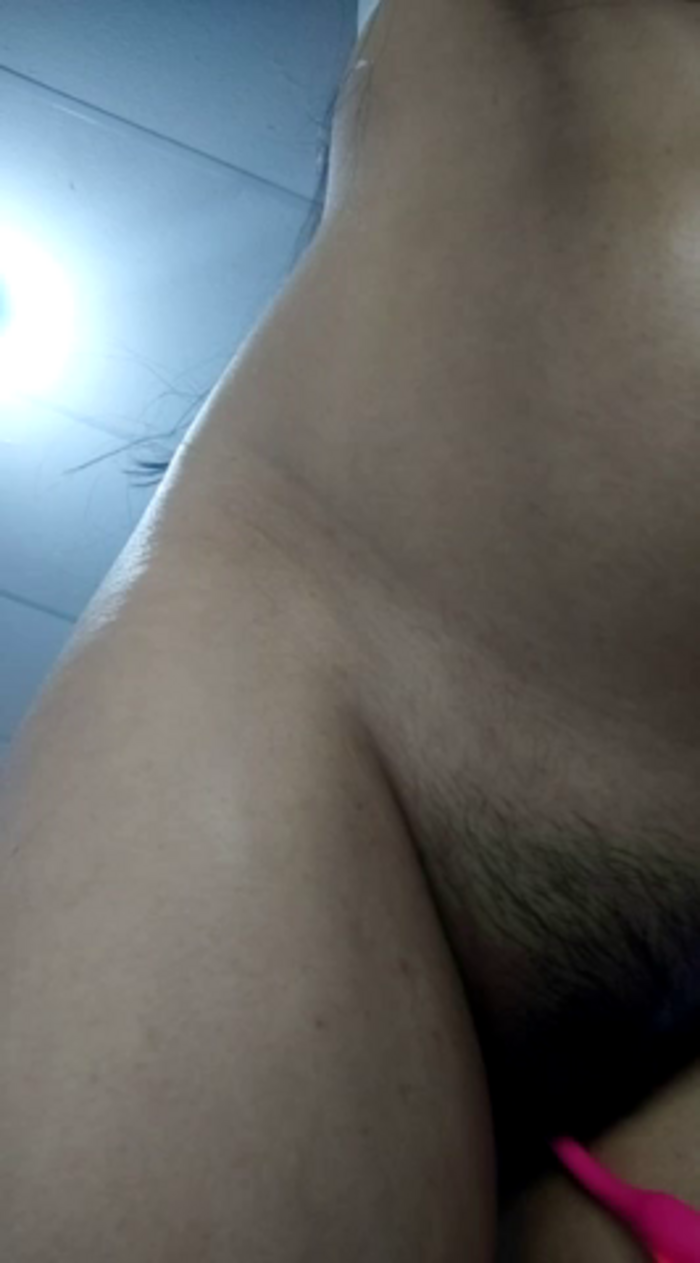 pregnanthairyLuna