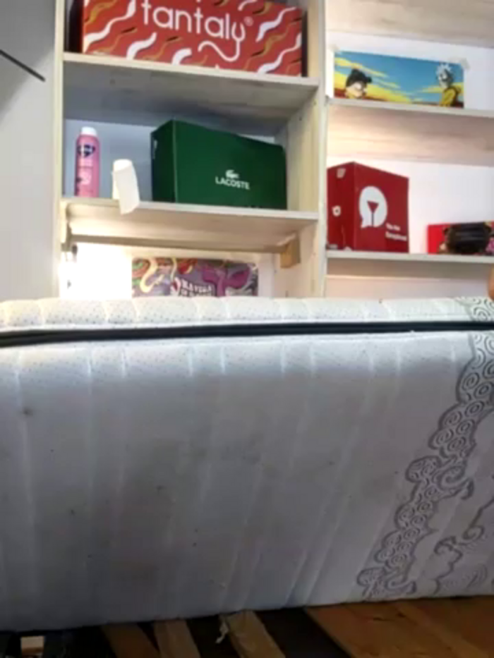 Elnonoykeila77