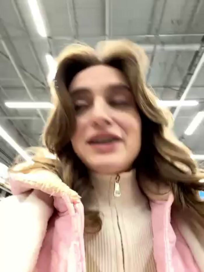 -AngelAri-