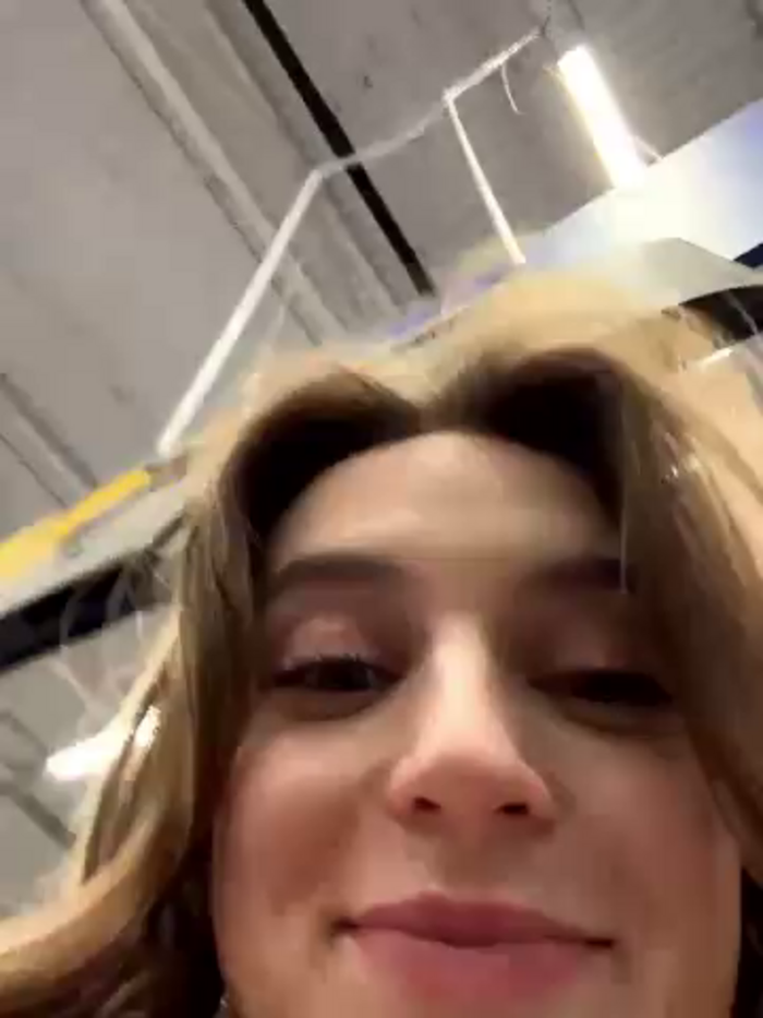 -AngelAri-