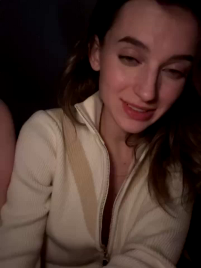 -AngelAri-