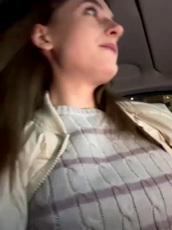 -AngelAri-
