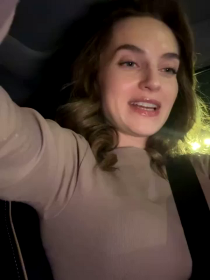 -AngelAri-
