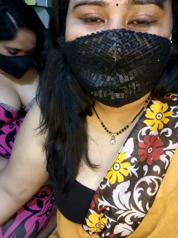 Indian_hotmilfs