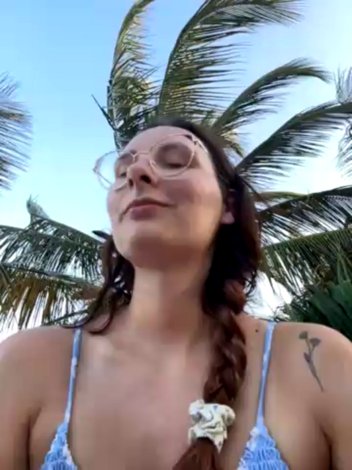 The_Snowwhitee