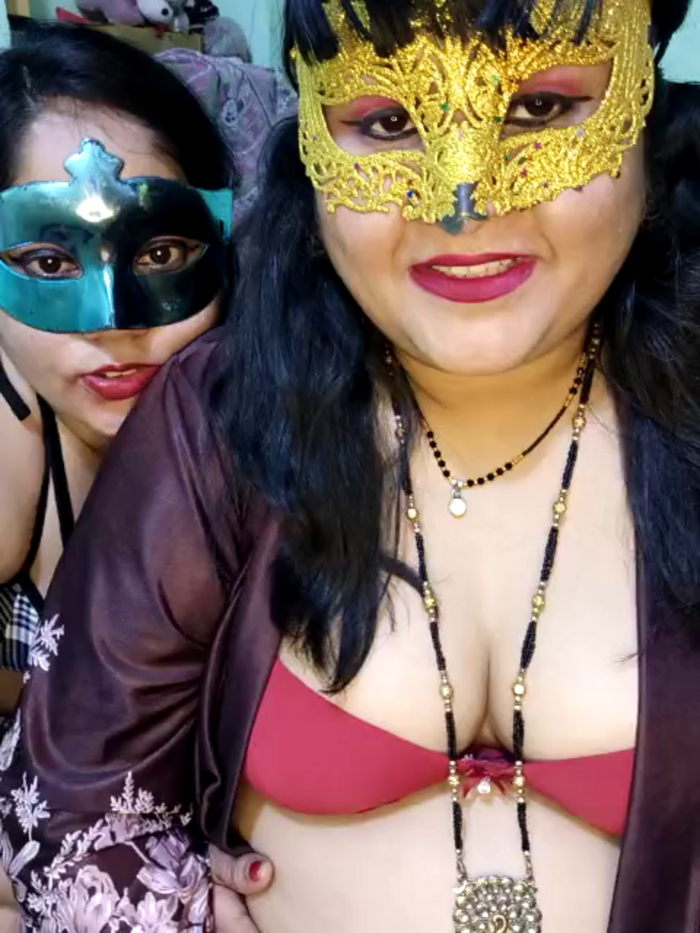 Indian_hotmilfs