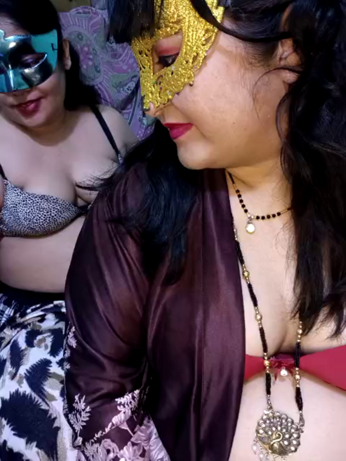 Indian_hotmilfs