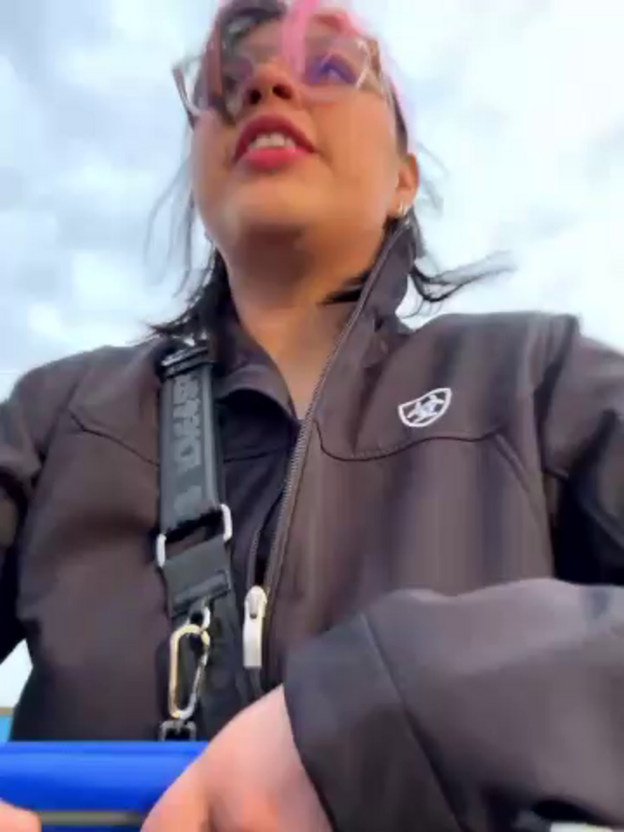 miacanela_xo