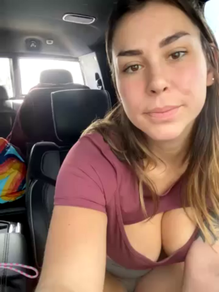 PublicPlaygirl_Lea