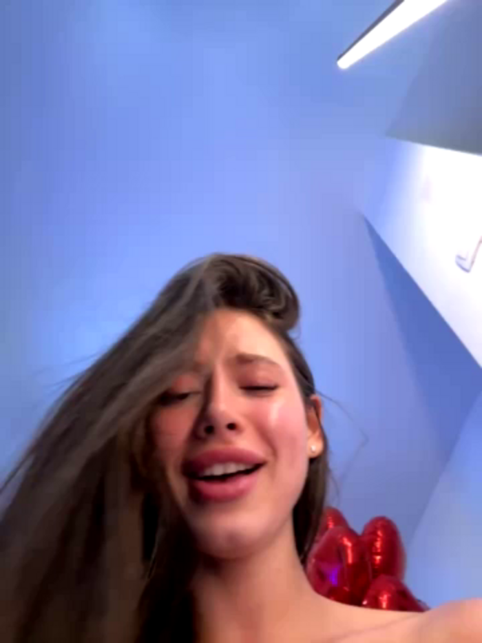 Ellzaa_