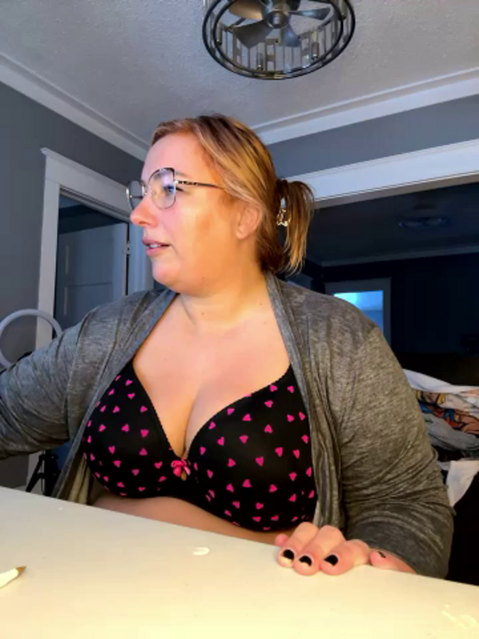 Canadian_BBW