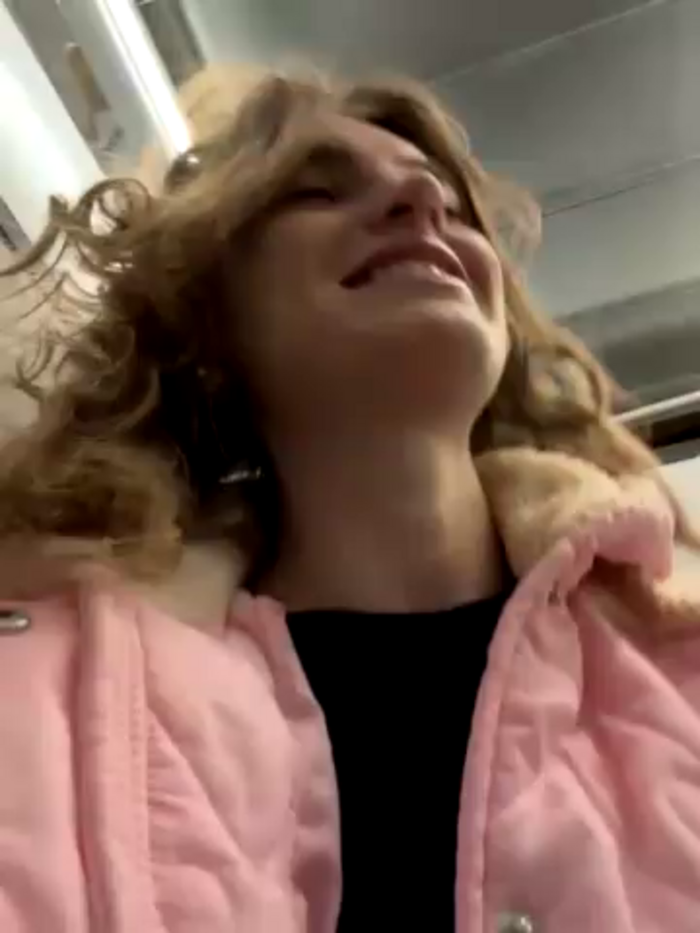 -AngelAri-