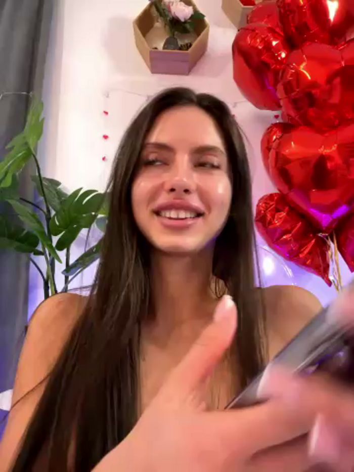 Ellzaa_